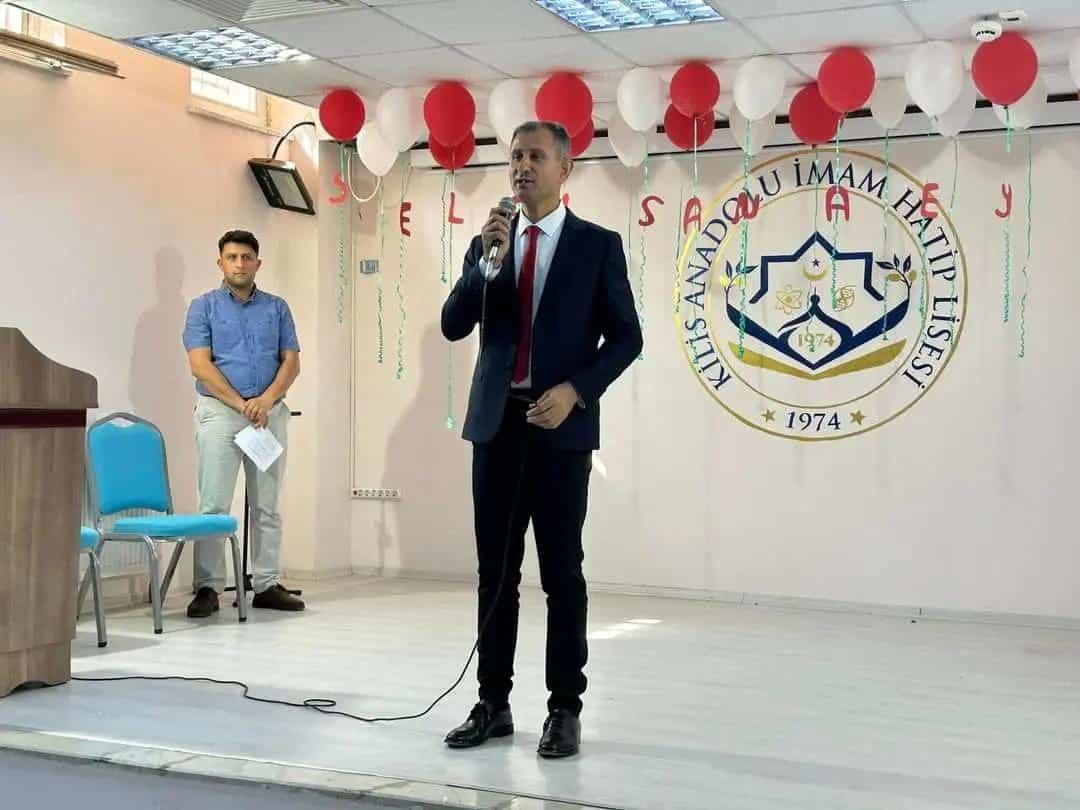 İl Müdürümüz Sayın Abdulkadir Altay, Kilis Anadolu İmam Hatip Lisesinin Hazırladığı Mevlidi Nebî Haftası Etkinliğine Katıldı